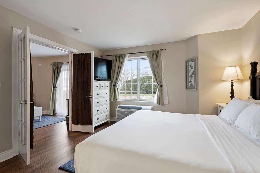 Charlevoix Inn & Suites Surestay Collection By Best Western Quarto foto